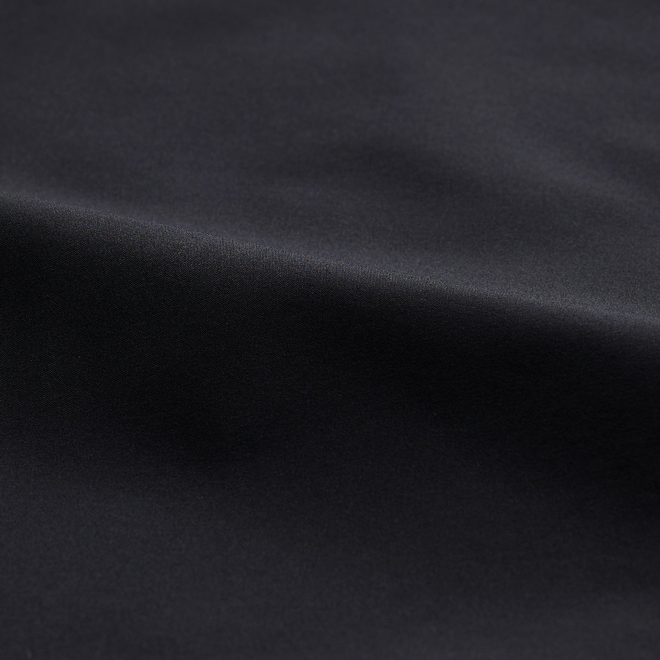 85% polyester with 15% polyurethane, woven in Italy
