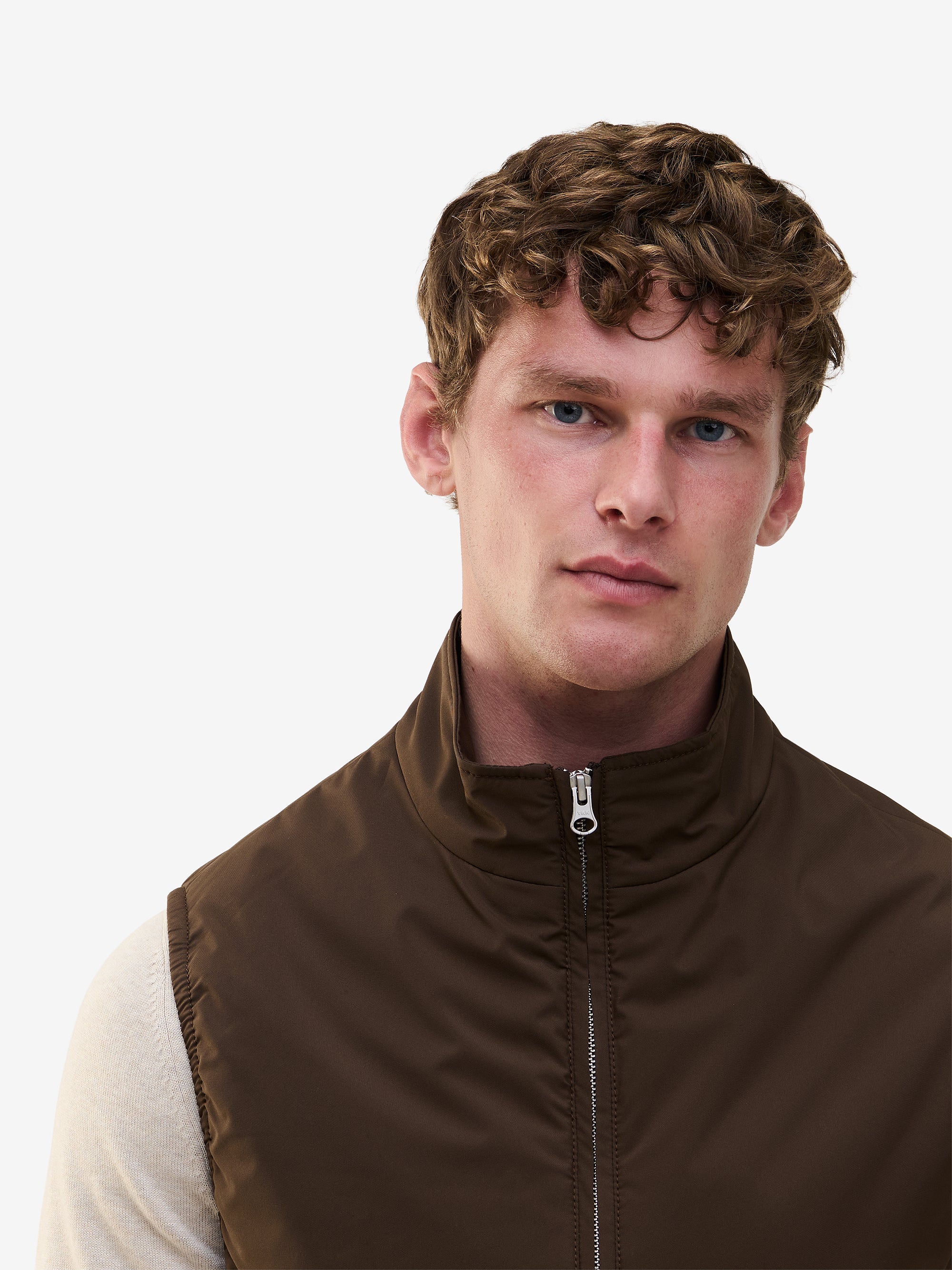 Scott Water Repellent Vest Dark Brown | No Label